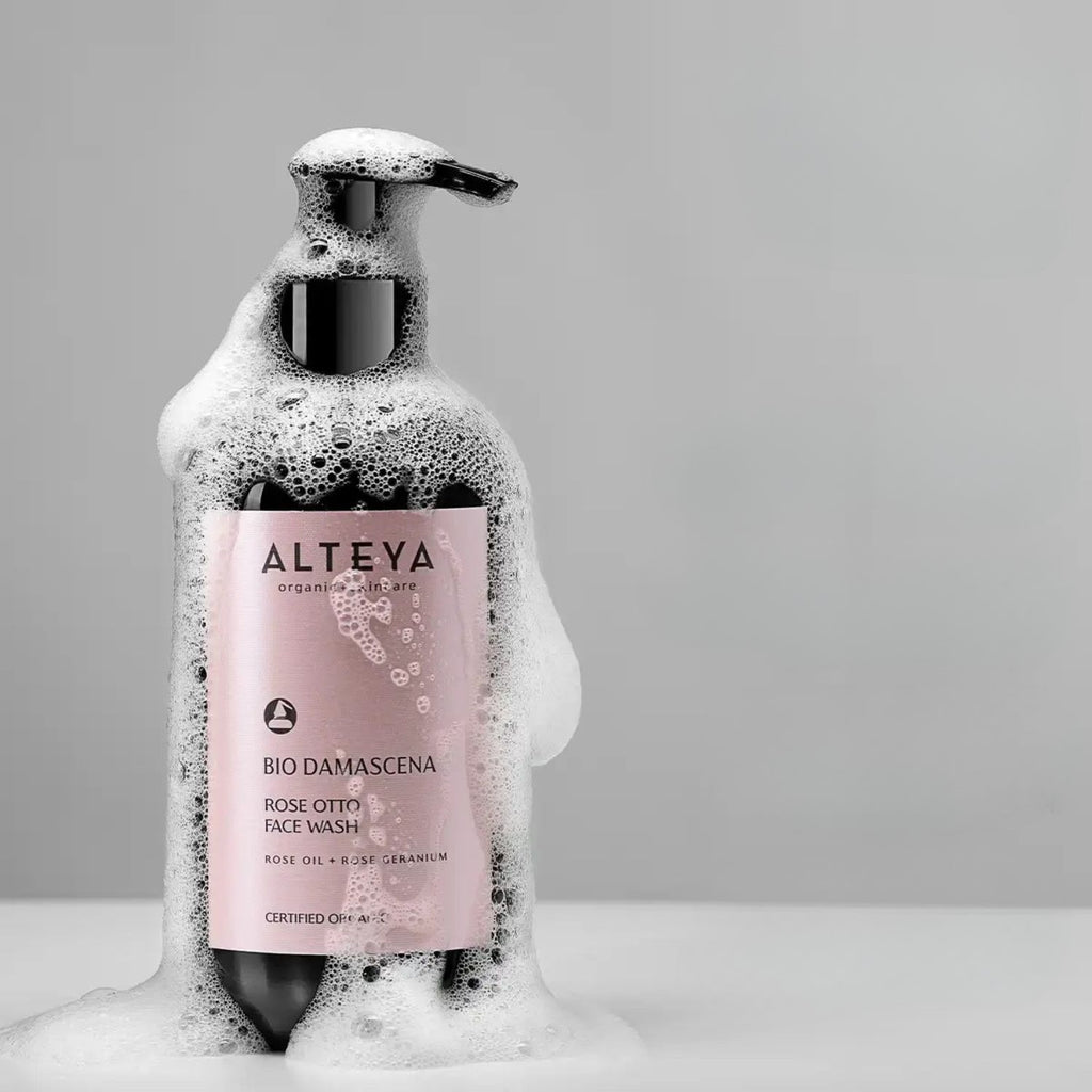 Čistící gel Jemný čistící pleťový gel s bulharskou růží BIO DAMASCENA 250 ml Alteya Organics fotografie č. 2