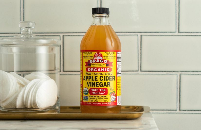 Jablečný ocet Premiový BIO Raw jablečný ocet Lifestyle Bragg fotografie č. 2