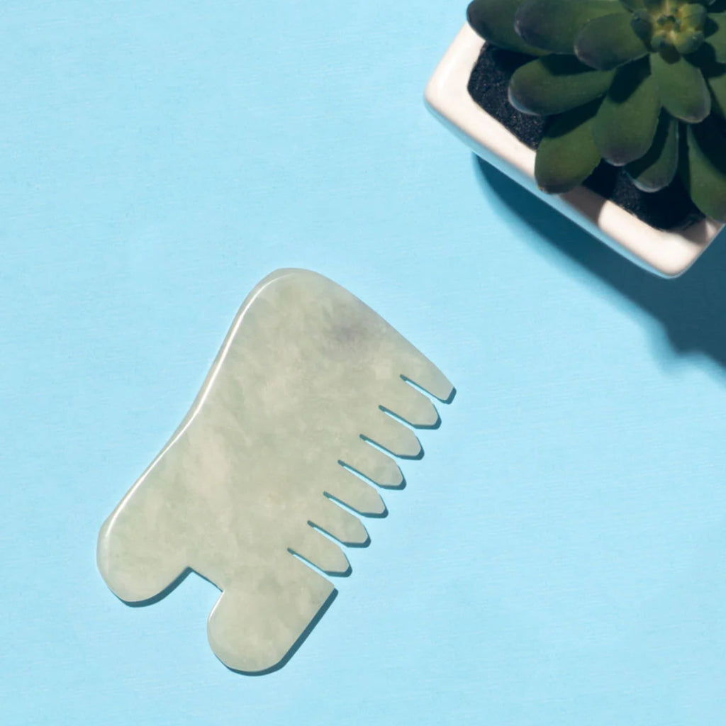 Masážní hřeben ISLAND JADE gua sha a masážní hřeben z Nefritu světlého 1 ks Earth Harbor fotografie č. 2