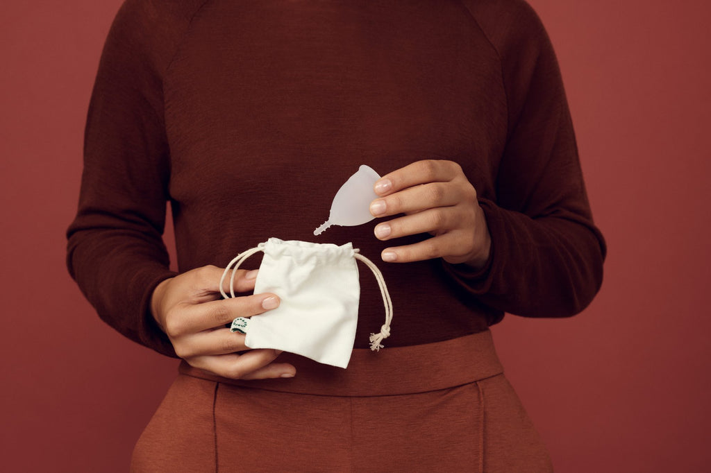 Menstruační kalíšek Menstruační kalíšek velikosti B Lifestyle OrganiCup fotografie č. 3