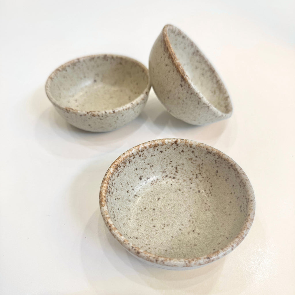 Miska na vykuřovadla Keramická miska na vykuřovadla béžová s hnědými tečkami 1 ks Non Toxic Life fotografie č. 2