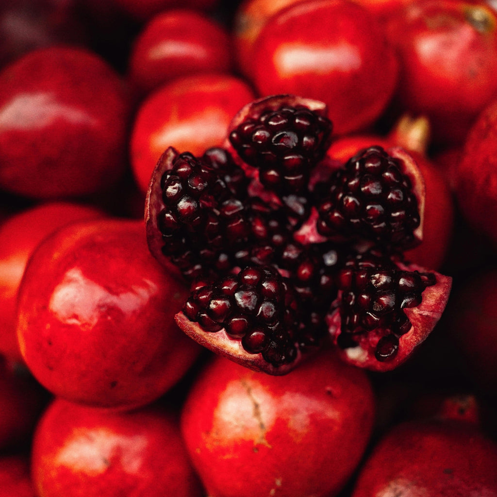 Tělové mléko Zpevňující tělové sérum Granátové jablko 250 ml Weleda fotografie č. 2